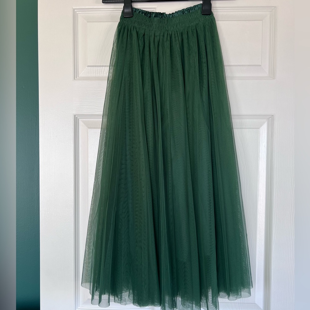 Dark green midi tulle skirt, size XS